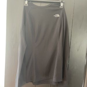 NWT North-face Long-sleeve Base-layer
